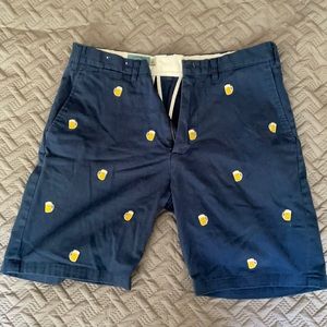 Beer lovers, rejoice! Cheers to the ideal bbq short.